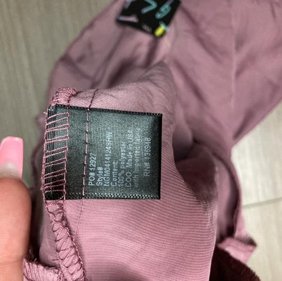 Nasty gal Flowy Shorts (small) - Picture 6 of 6